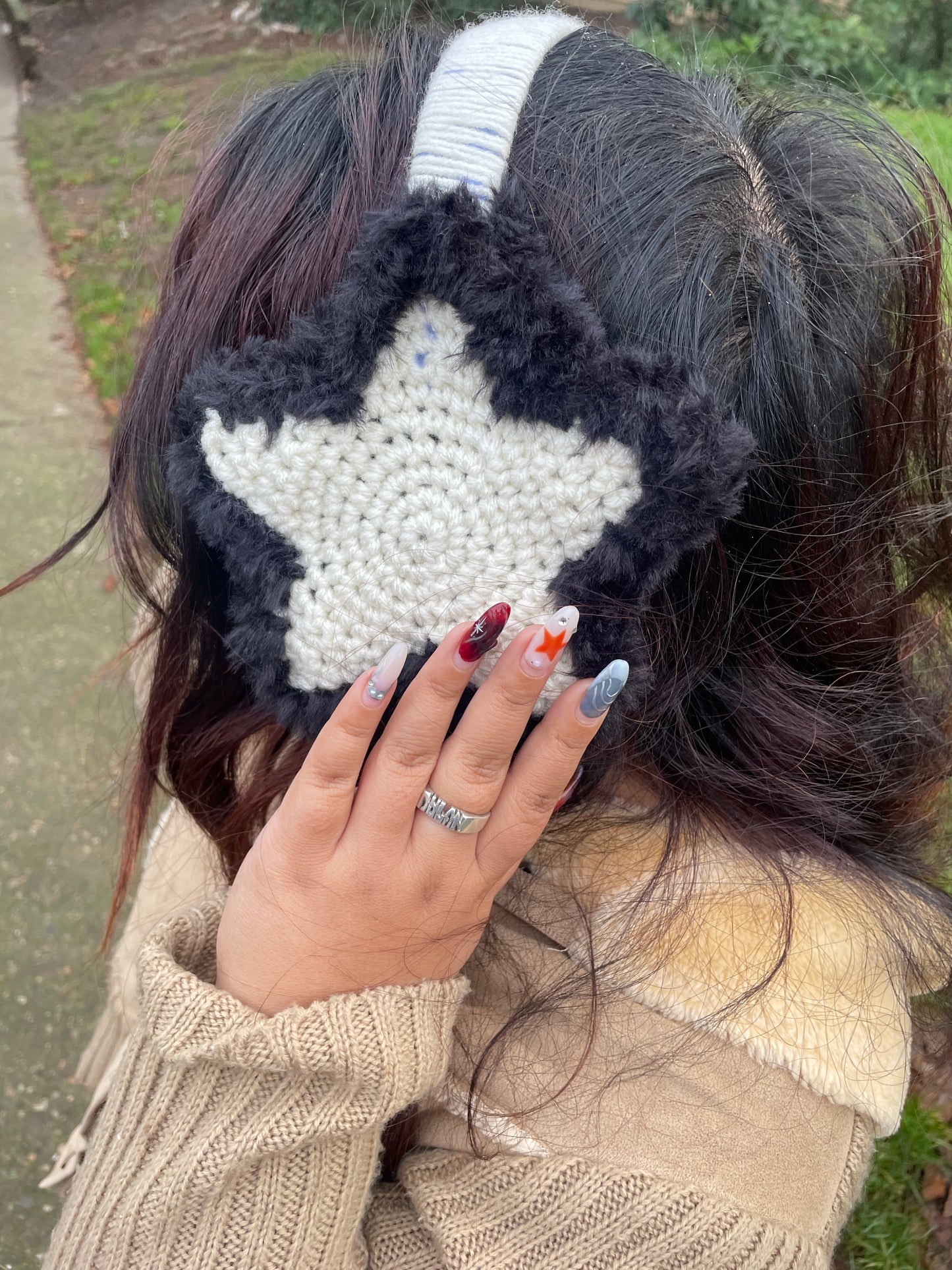 Crochet Star Muffs Pattern