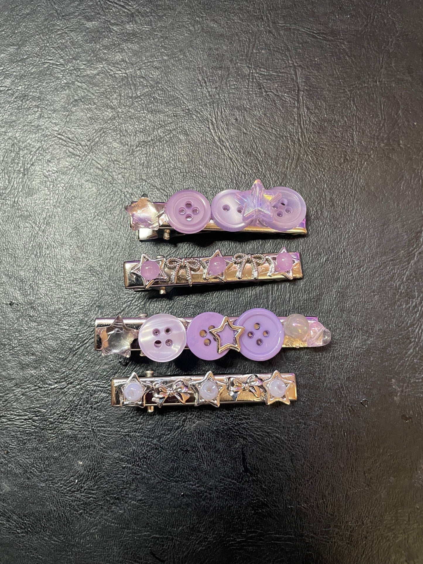 button hair clips 4- pack
