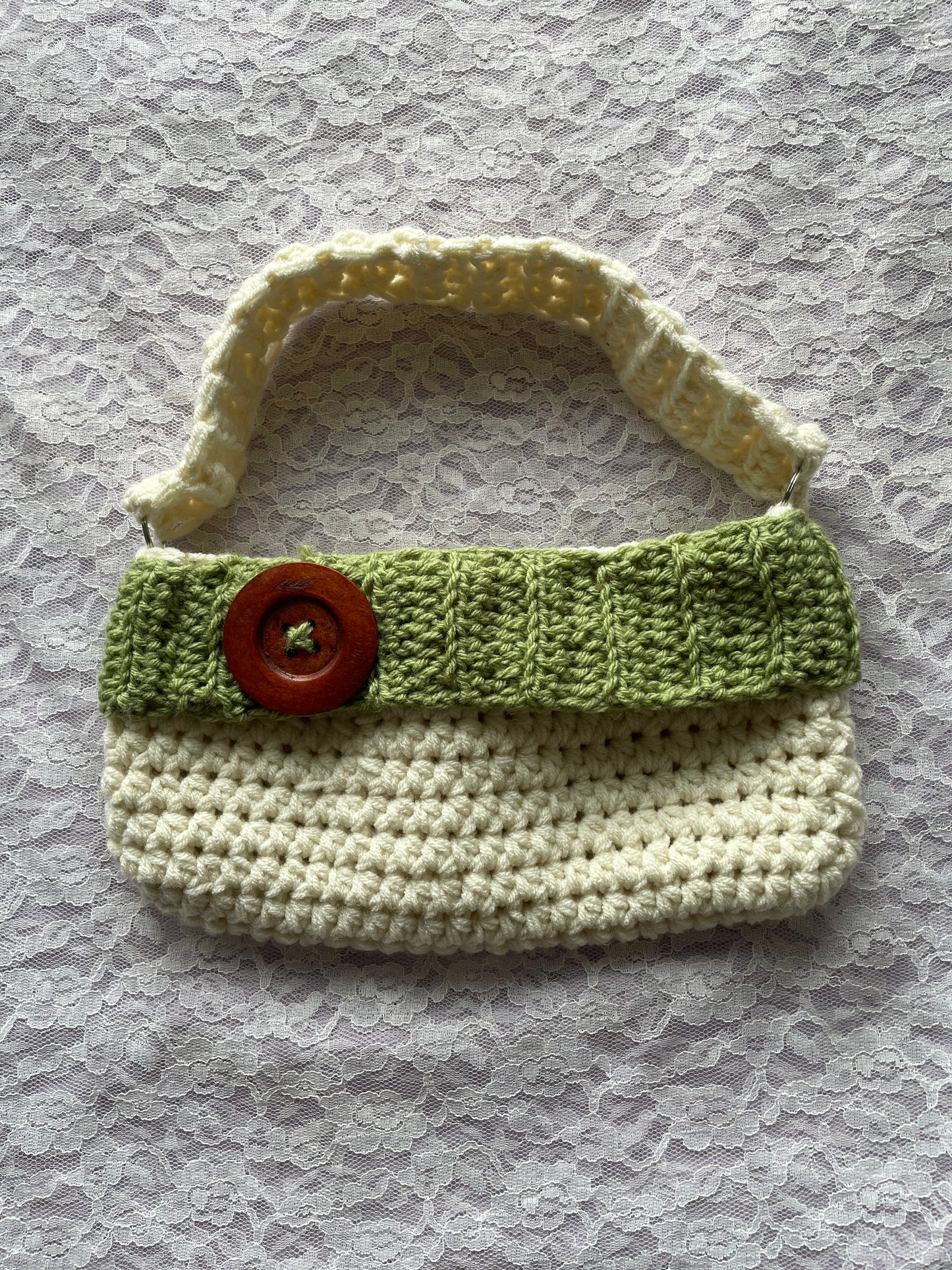 button crochet mini purse