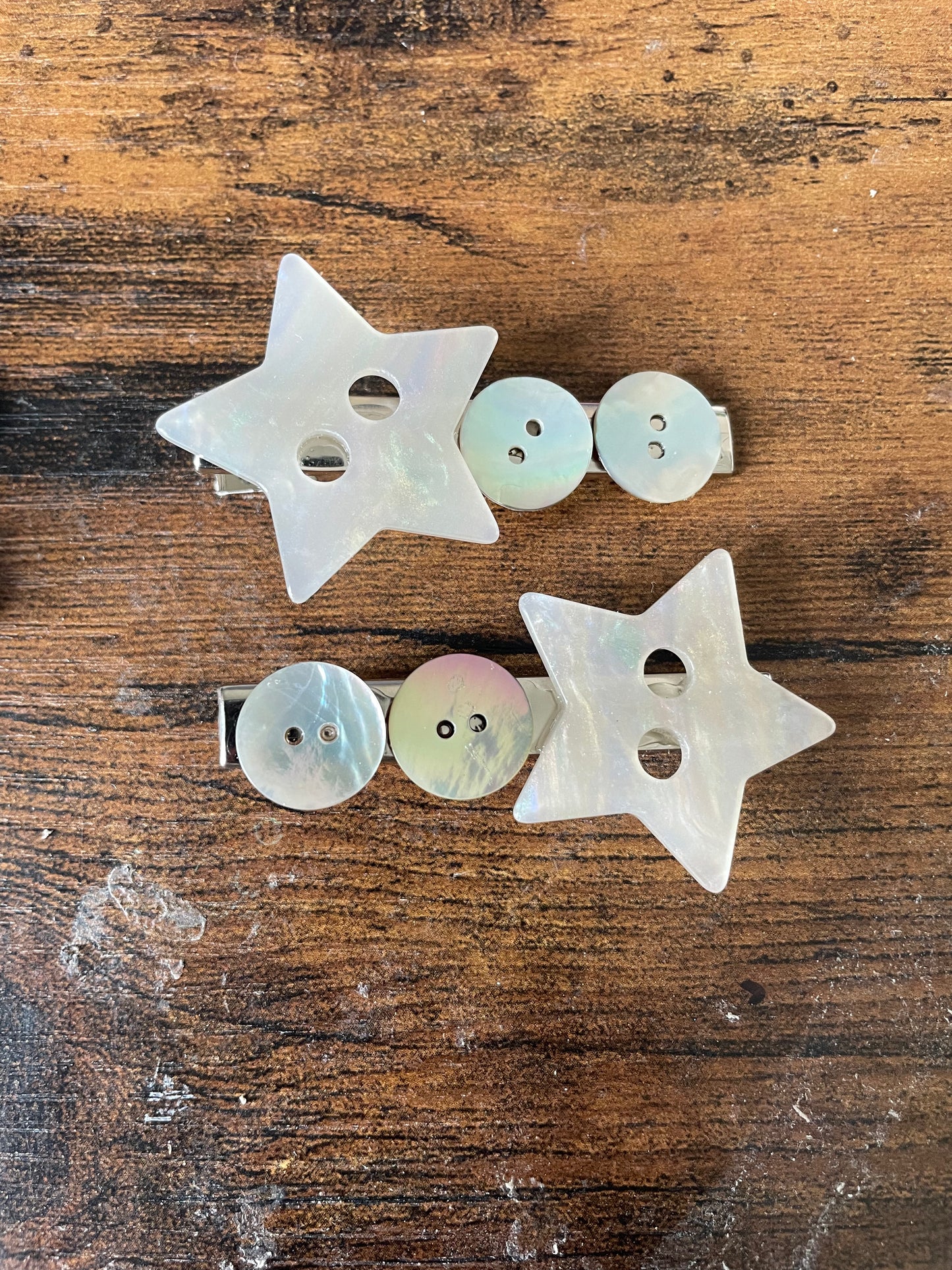 star button hair clip 2-pack