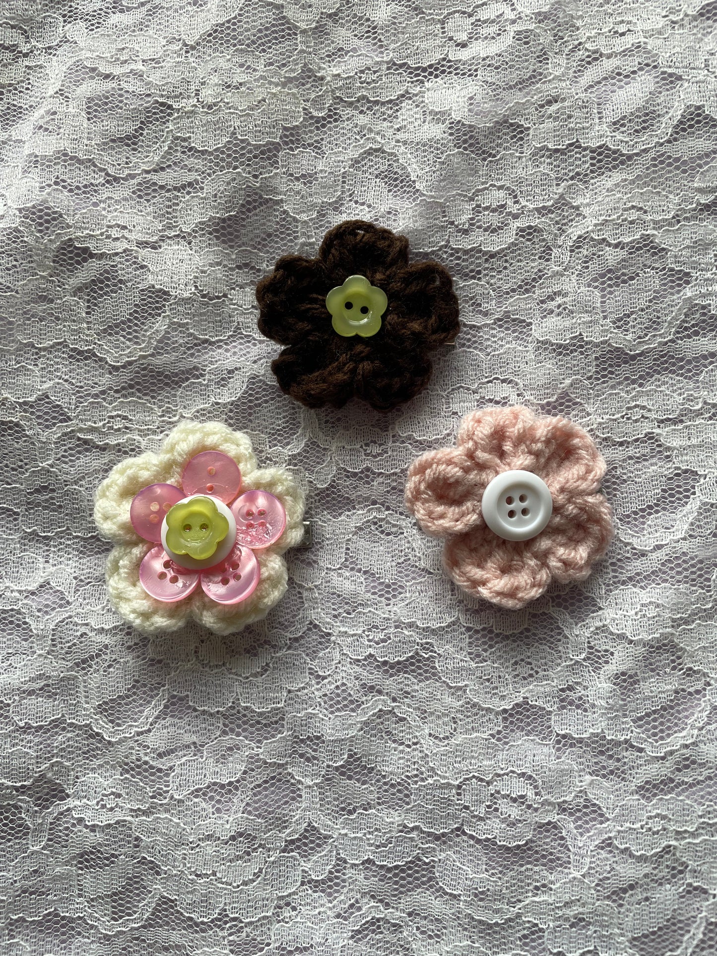 crochet button hair clip