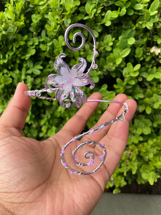 simple swirl arm cuff